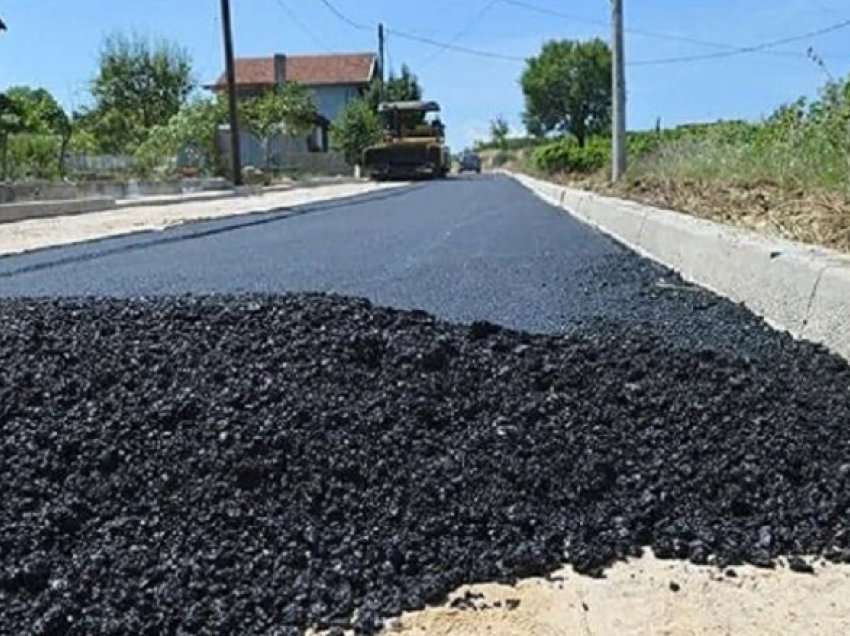 Banorët e lagjes Kuqani në Skenderaj kundërshtojnë asfaltimin e rrugës