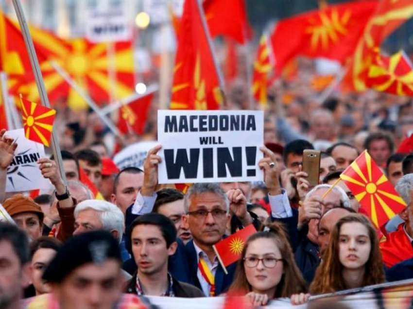 Opozita maqedonase kundër marrëveshjes me Bullgarinë, bllokon sot Shkupin