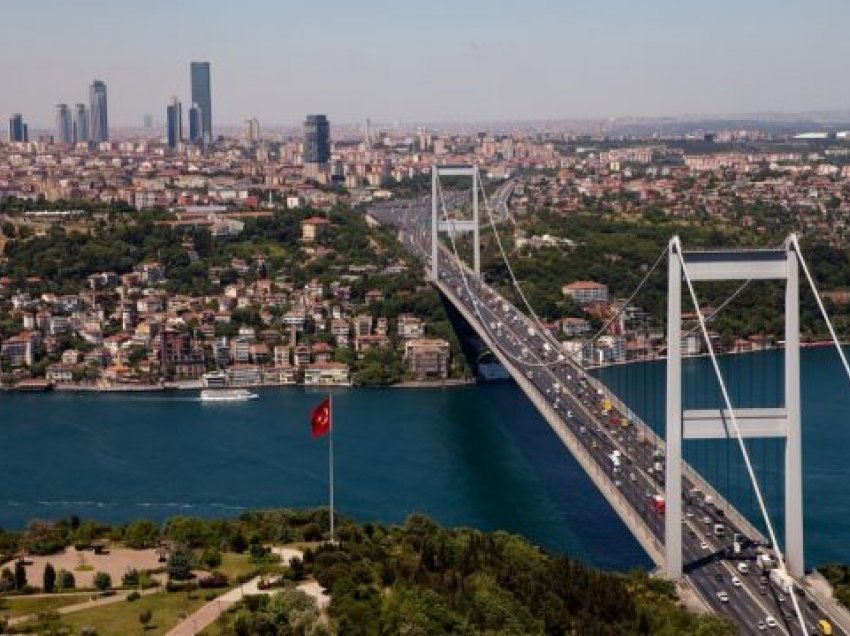 Turqia mbyllet në fundjavë për herë të parë që nga maji