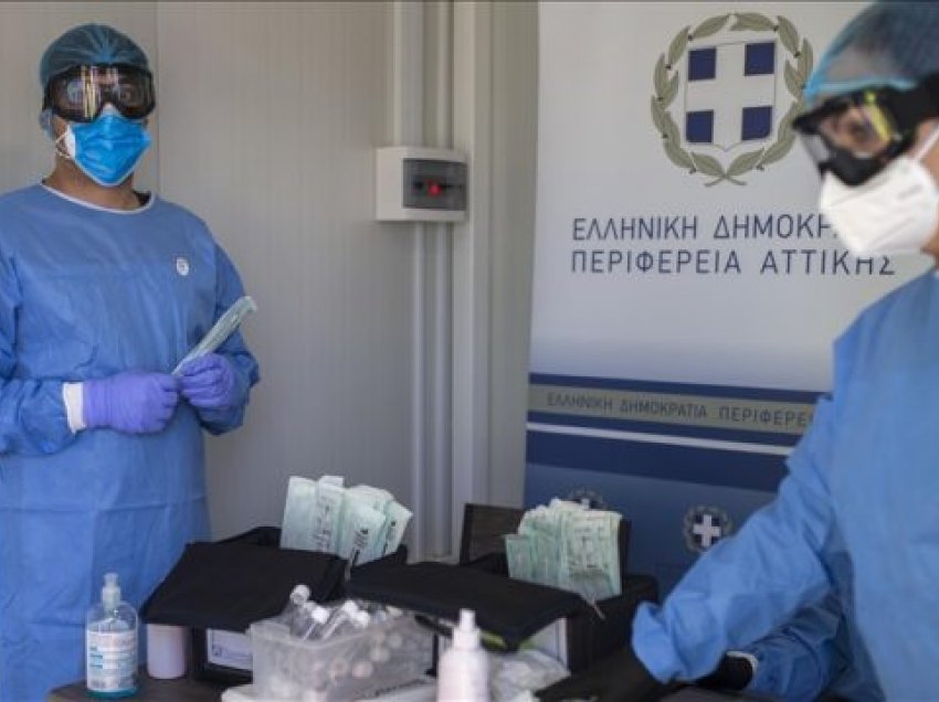 Greqia ua ndalon hyrjen personave që rezultojnë pozitivë me koronavirus