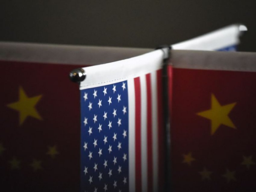 SHBA-ja ndërprenë disa programe me Kinën