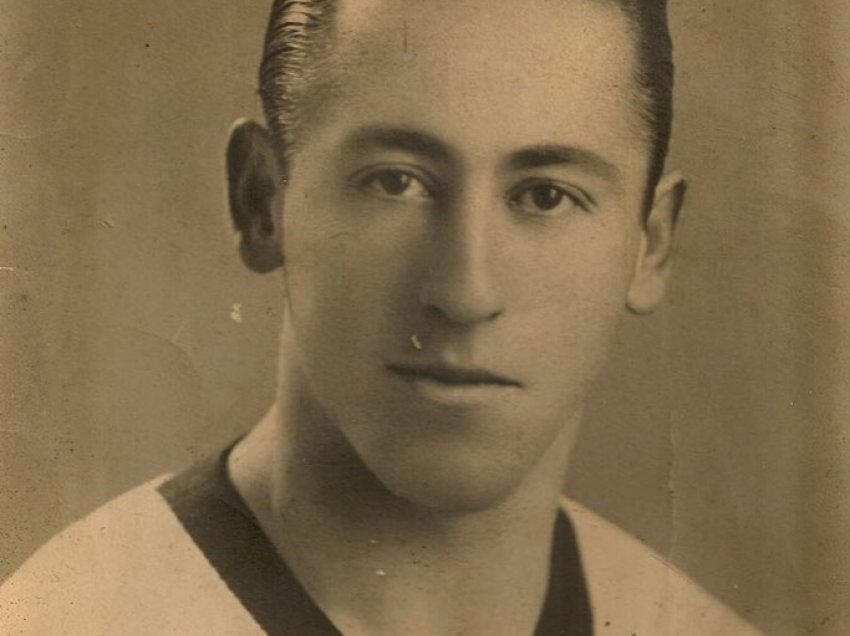 Le Miroir des sports (1942) / Riza Lushta, qendërsulmuesi shqiptar i Juventusit që luajti për S. O. Montpellier gjatë sezonit 1939-40