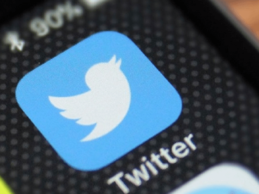 ​Irlanda gjobit Twitter me 450 mijë euro