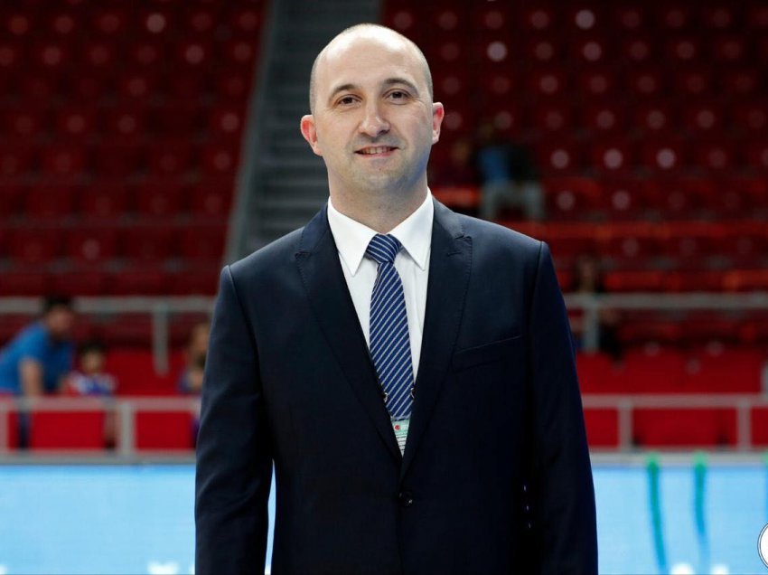 Një turk në krye të Yllit, Berisha drejtor sportiv