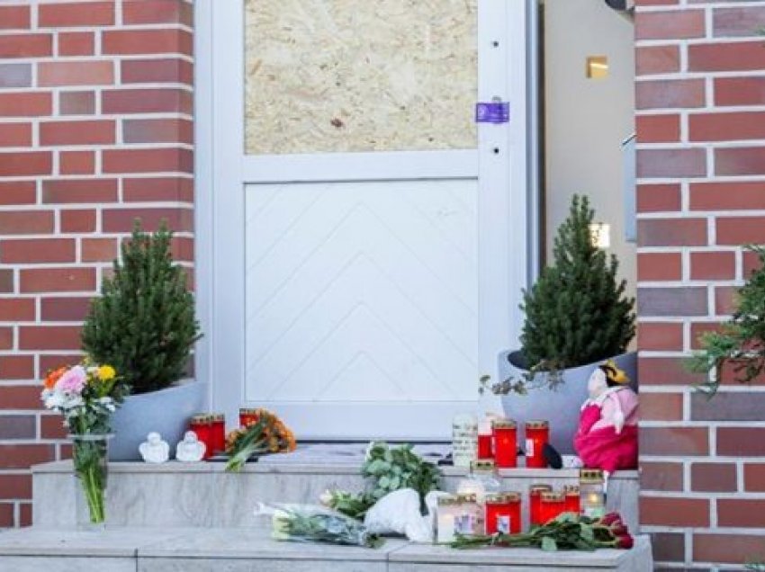 Pas tragjedisë së familjes nga Kosova, gjermanët vendosin lule tek dera e shtëpisë