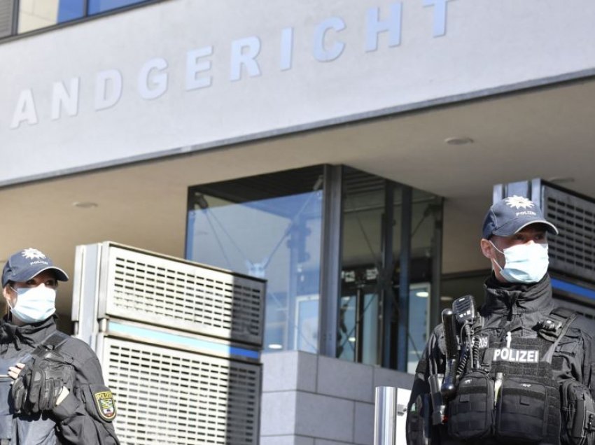 Një luftëtare e dyshuar e IS-it arrestohet në Gjermani