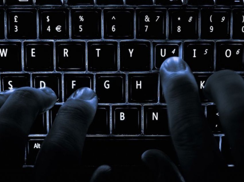 Hakeri shqiptar vjedh Bitcoin, tri shtete evropiane po e kërkojnë