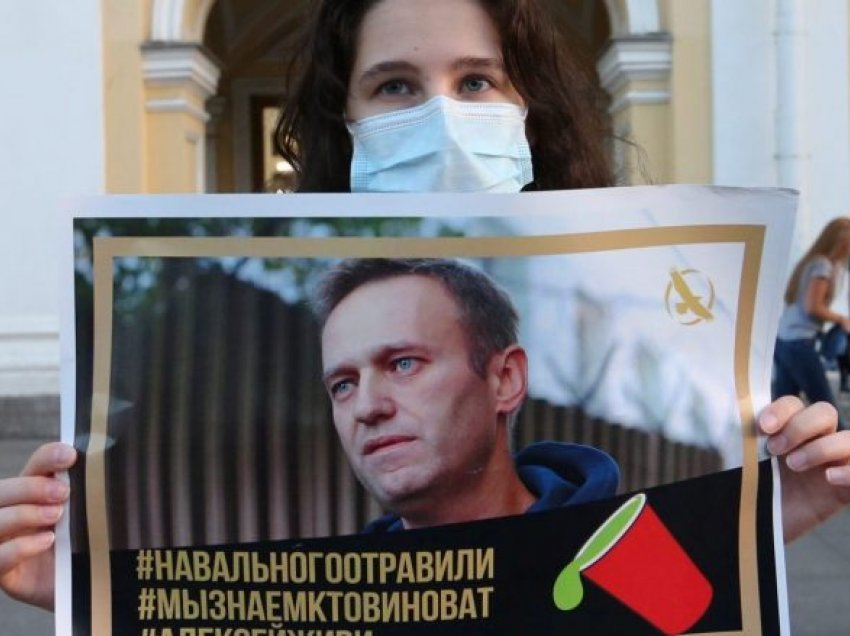 Vetëm 30 për qind e rusëve nuk besojnë se Alexei Navalny është helmuar nga Kremlini