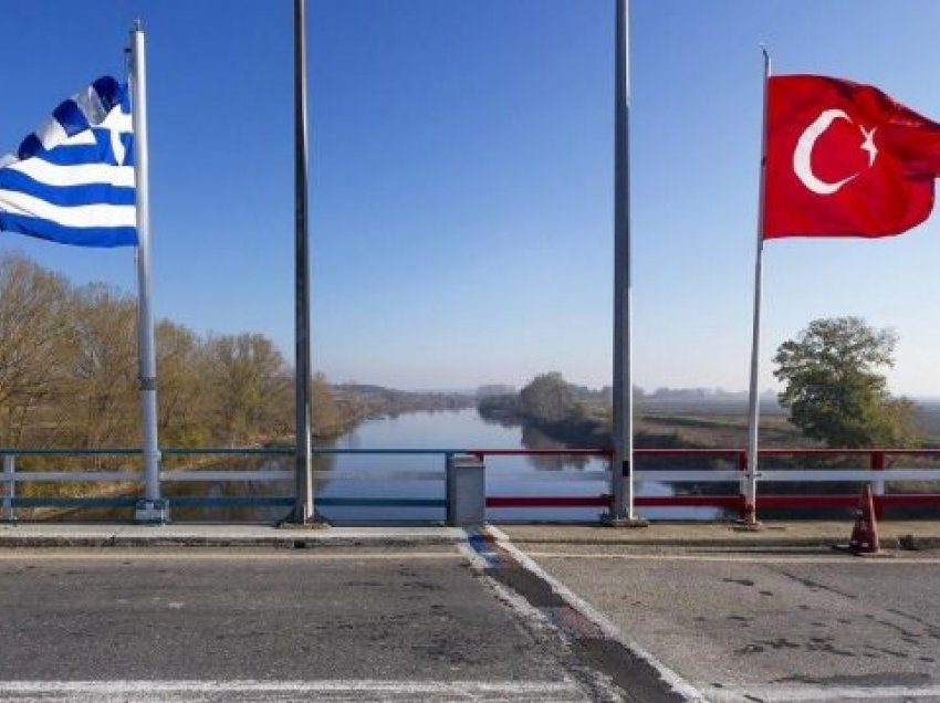 Vazhdojnë provokimet, Turqia akuzon Greqinë për rritjen e tensioneve