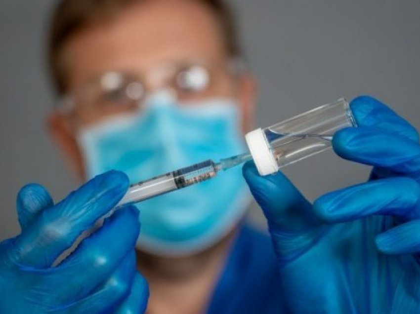 Spanja do t’i regjistrojë njerëzit që refuzojnë të vaksinohen kundër COVID-19