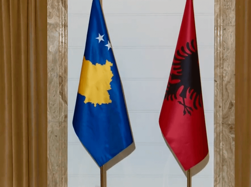 Politika shqiptare gjithandej drejt vlimit!