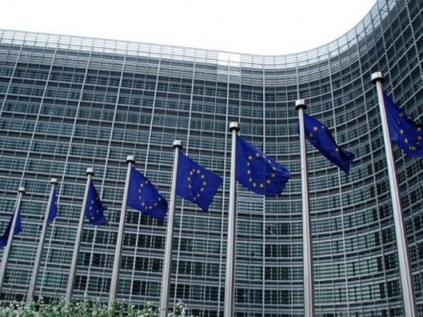 Komisioni Evropian ndan 70 milionë euro për blerjen e vaksinës anti-Covid për Ballkanin Perëndimor
