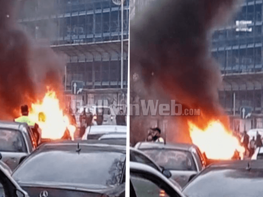 Shpërthen në flakë makina në qendër të Tiranës, bllokohet trafiku