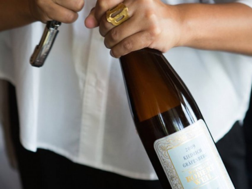Sekreti i verës së hapur, si ta ruani pjesën e mbetur në shishe