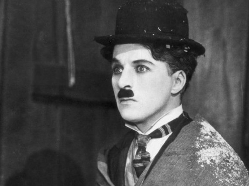 30 shprehje brilante mbi lumturinë nga Charlie Chaplin