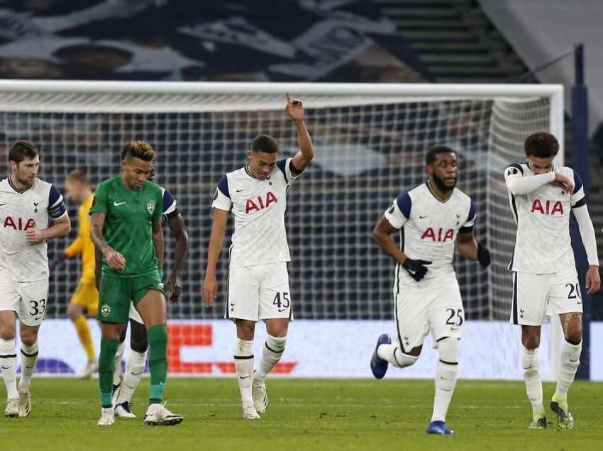 Tottenham deklason skuadrën bullgare! Winks shënon nga 40 metra