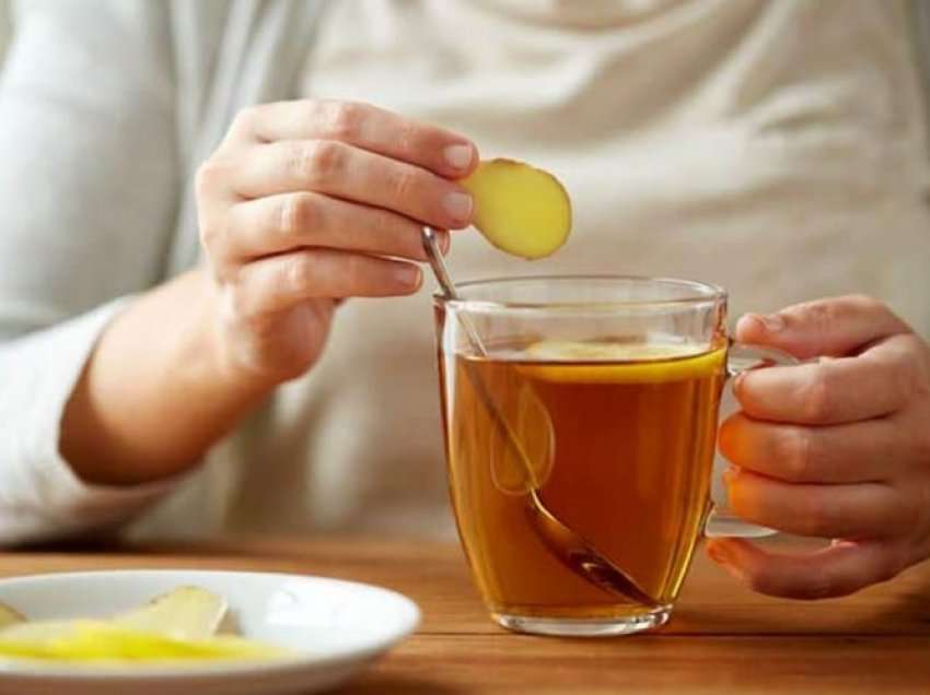 Si të largoni dhimbjet e stomakut me çajin e xhenxhefilit