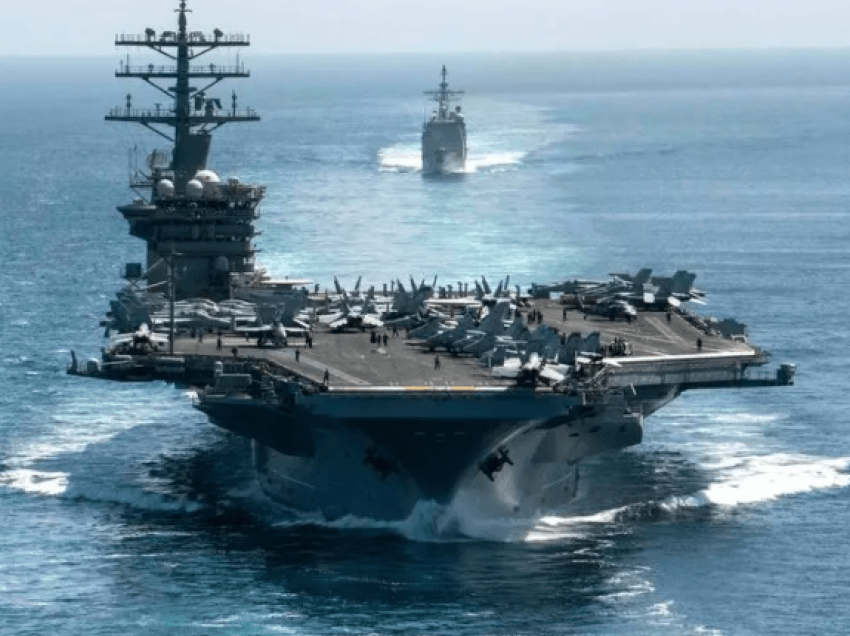 Marina e SHBA-së mohon që grupi i transportuesve të zhvendosur në rajoin e Gjirit të jetë 'kërcënuar'