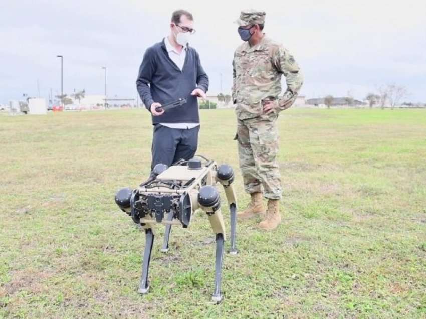 ‘Qentë robotë’ të ushtrisë amerikane marrin edhe një detyrë tjetër