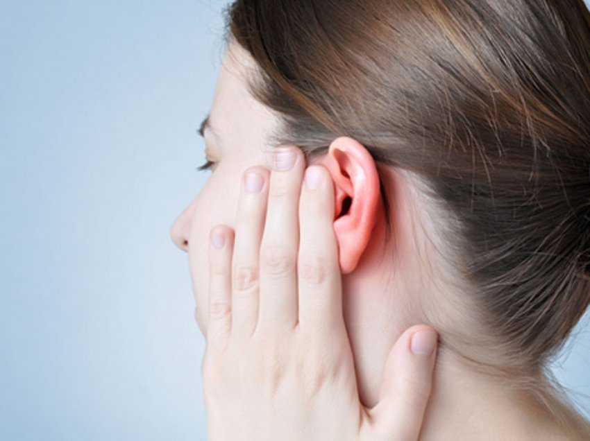 Studimi: Koronavirusi mund të shkaktojë humbje të dëgjimit