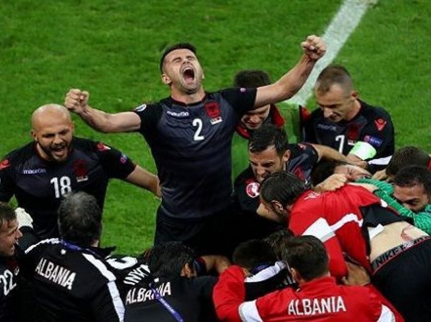 Qeveria e Shqipërisë ia heq pasaportat diplomatike futbollistëve shqiptarë
