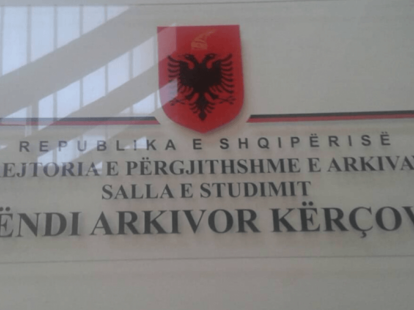Kallëzim penal për drejtorin e Qendrës për kulturë në Kërçovë, pasi vendosi flamurin shqiptar