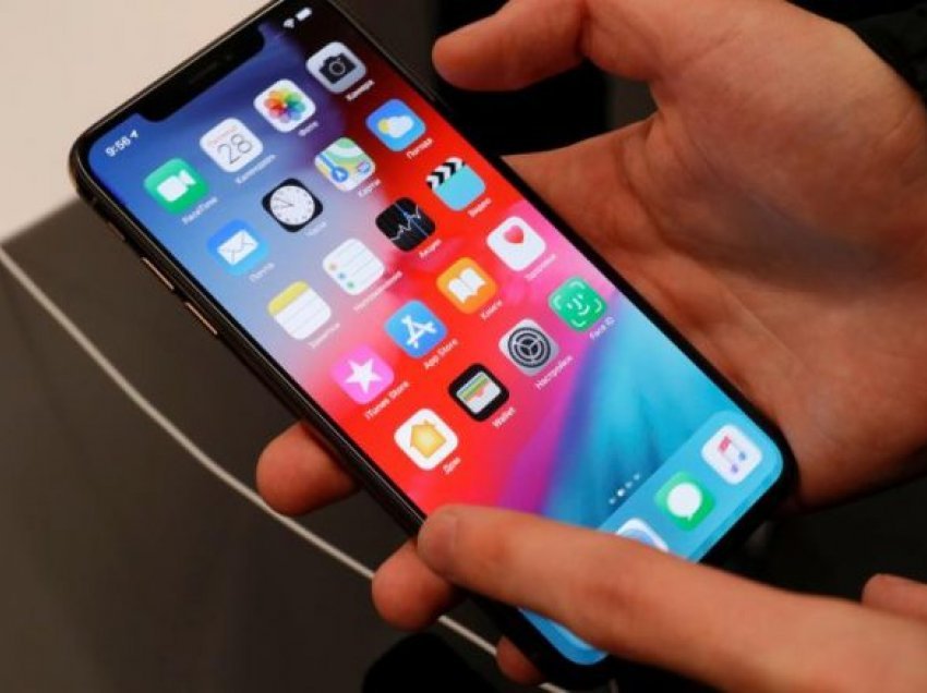 Apple dëshiron të zgjidhë problemet e baterisë me iPhone