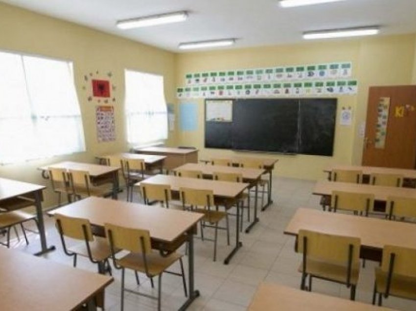 Nxënësit deri në klasën e pestë do t’u kthehen shkollave nga java e ardhshme