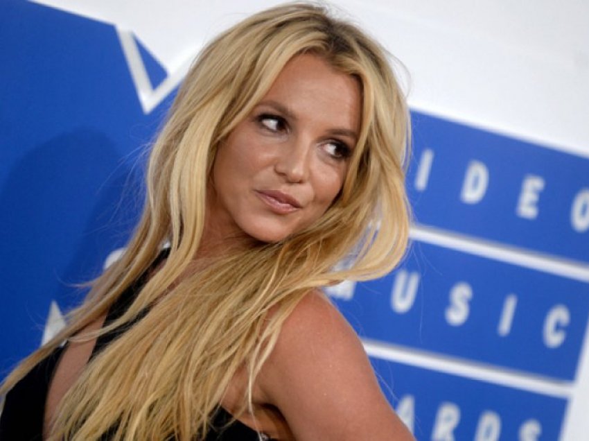 Britney Spears merr vaksinën kundër COVID-19, thotë se po ndihet shumë mirë