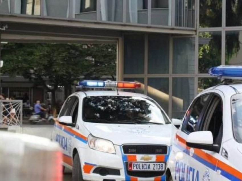 Drogë, vjedhje e dhunë, 5 të arrestuar në Tiranë