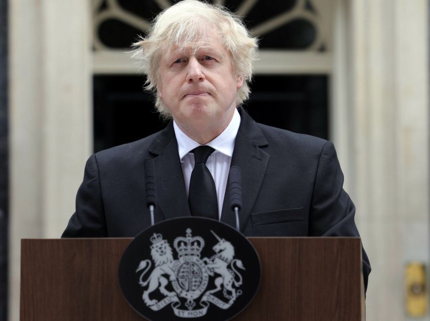 Kryeministri Johnson nuk do të marrë pjesë në funeralin e Princit
