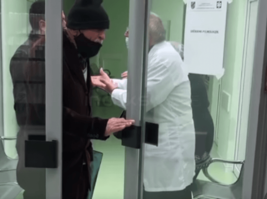 Ndalohet për 48 orë doktori që nuk i dha ndihmë të moshuarit në Podujevë