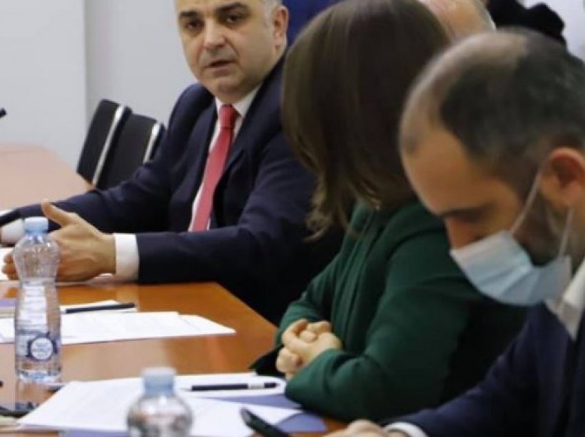 Tahiri kërkon që të ndryshohet Rregullorja e Kuvendit të Kosovës