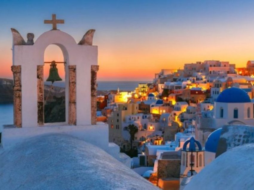 Greqia para sezonit turistik, zbuten masat restriktive