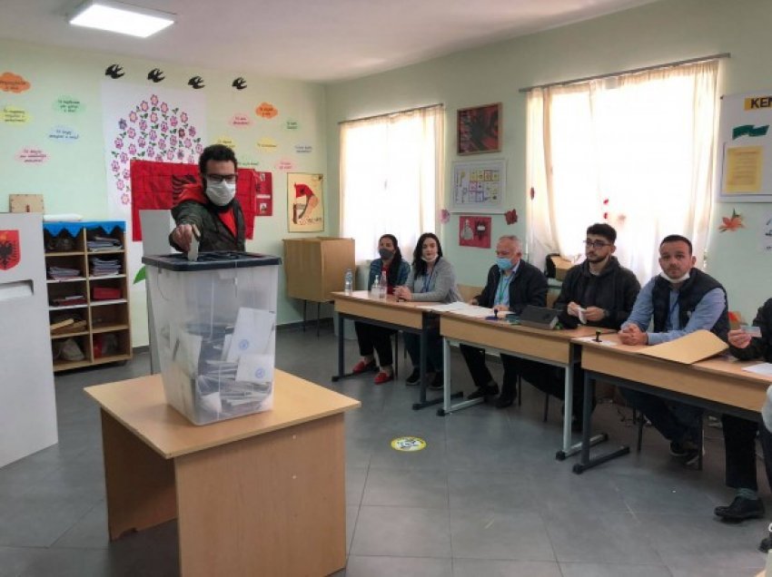 ​Interesim i madh për të votuar në Tiranë, qytetarët shprehën për ndryshim