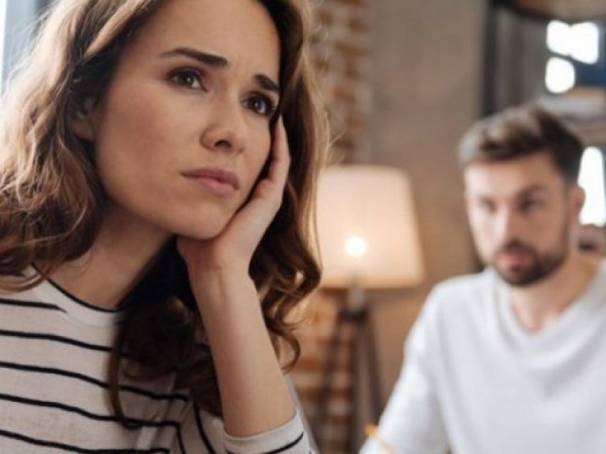 5 shenjat që tregojnë se partneri nuk është i sinqertë me ju