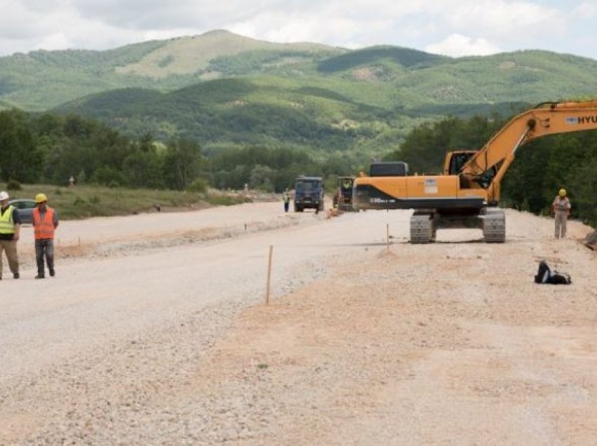 OJQ-të në Maqedoni thonë se ka mungesë të transparencës në ndërtimin e autostradave