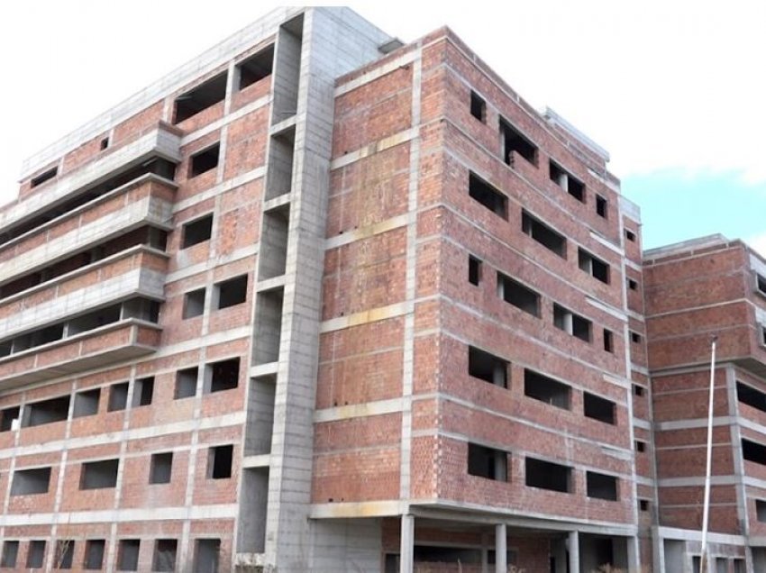 Dështimi i projektit për “Spitalin Covid” në QKUK, shtetit i shkojnë huq 380 mijë euro