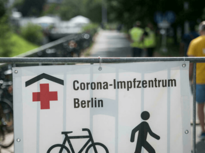 Gjermania merr vendimin, do aplikojë doza të treta anti-COVID për të moshuarit dhe të sëmurët kronikë