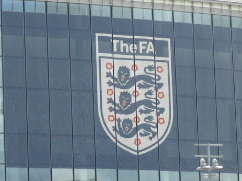 UEFA hap procedurë disiplinore kundër Anglisë!