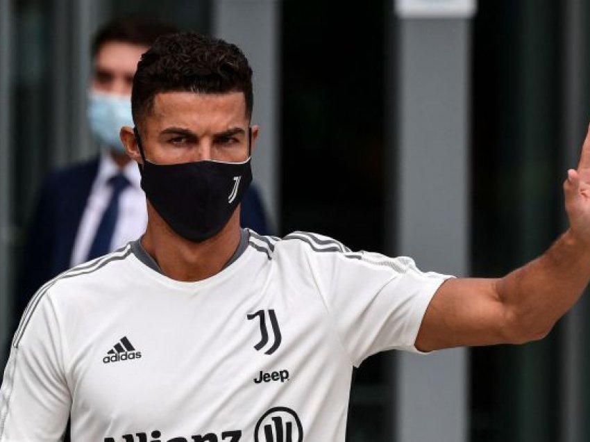Ronaldo vazhdon të qëndrojë në heshtje