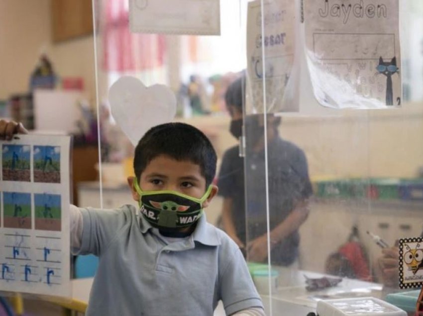 NYT: Mbi 1 milion fëmijë amerikanë mbetën prapa nga pandemia