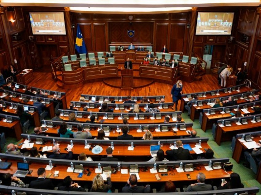 ​Rreth 2 mijë euro i kushtoi buxhetit të shtetit fotografimi dhe pasaportat diplomatike të deputetëve