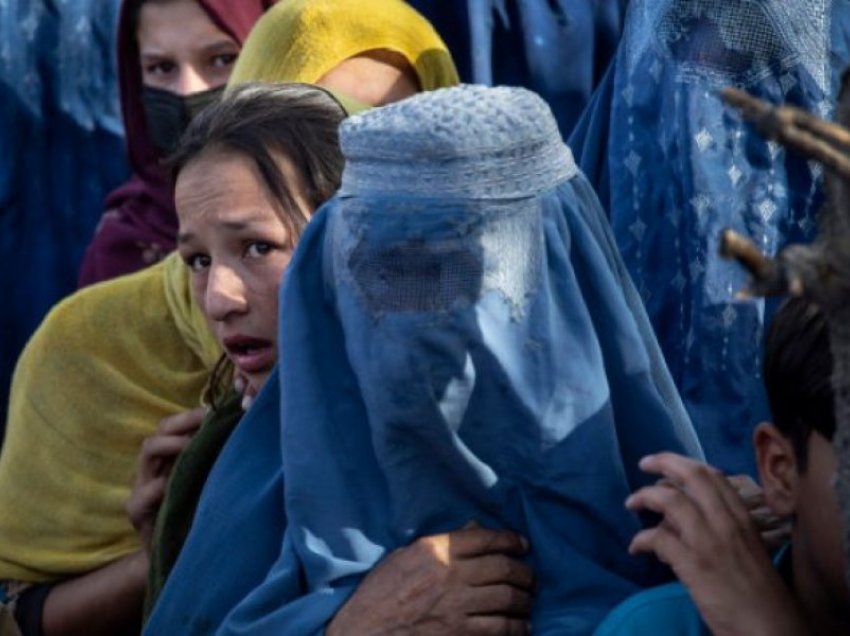 Për të ‘kapur vajzat deri 12 vjeçe’, Talebanët po shkojnë në çdo derë 