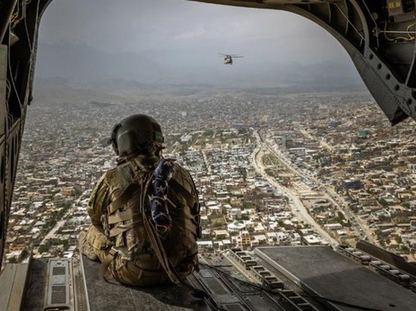 Flet veterani i luftës në Afganistan: Humba dy këmbët, shokët e mi vdiqën kot