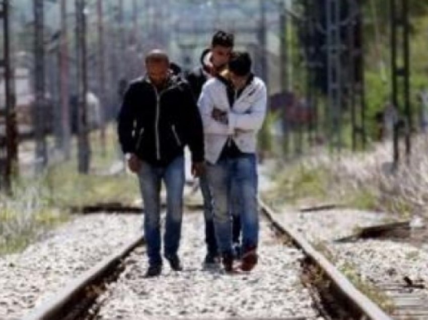 Rreth 400 afganë pritet të strehohen në Maqedoni