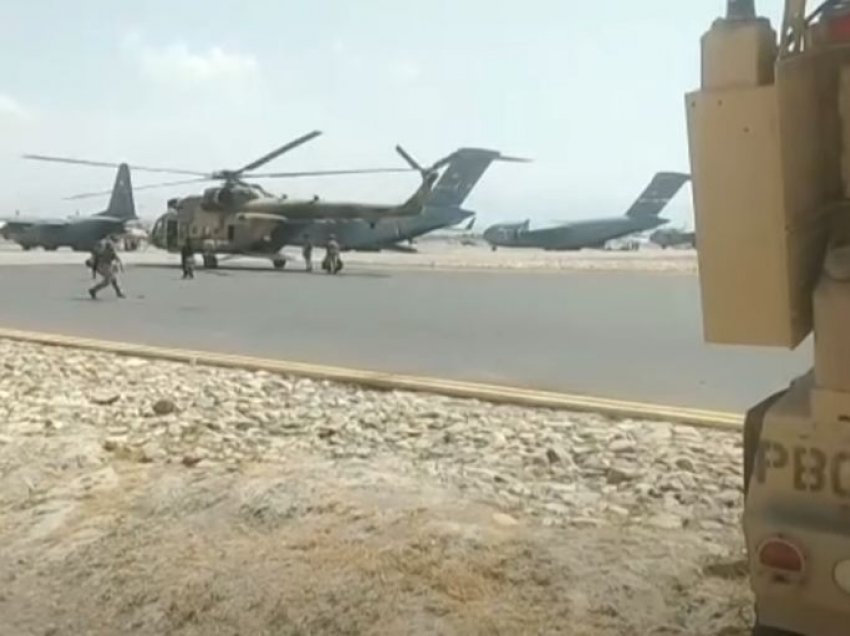 “Flota” e avionëve amerikan niset drejt Kabulit: “Ofensivë për jetën!”