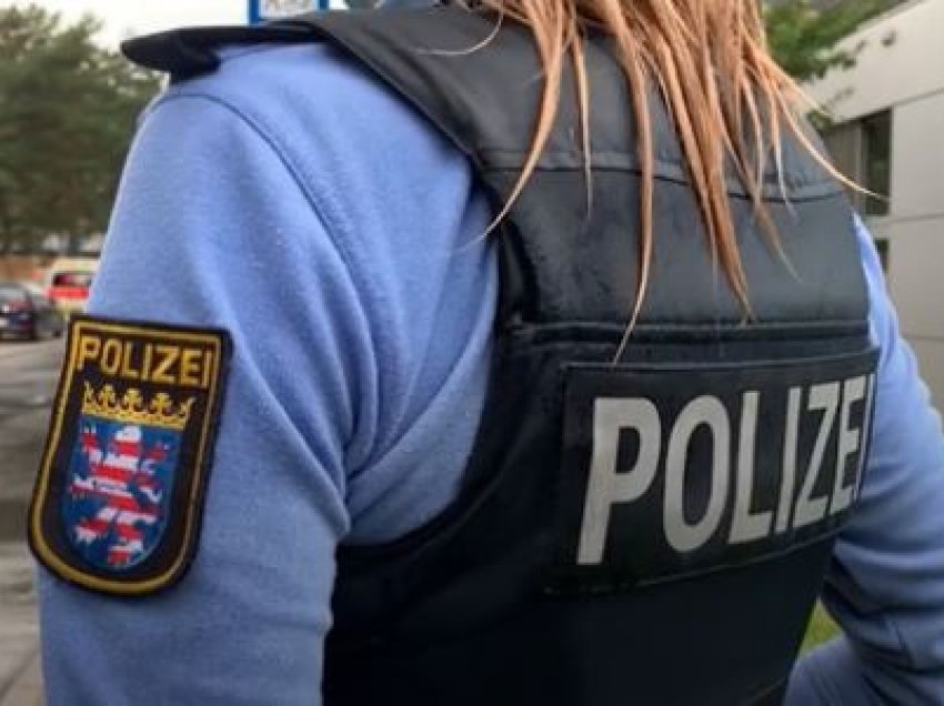 Helmohen studentët e një universiteti në Gjermani, nis hetimi për vrasje të dyshuar në tentativë