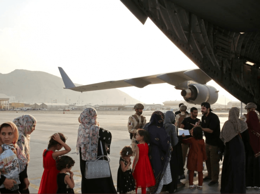 Kabul, orët e fundit të operacionit amerikan, vazhdojnë evakuimet
