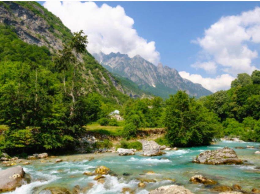 Forbes radhit Valbonën në mesin e pesë bukurive natyrore të Ballkanit Perëndimor